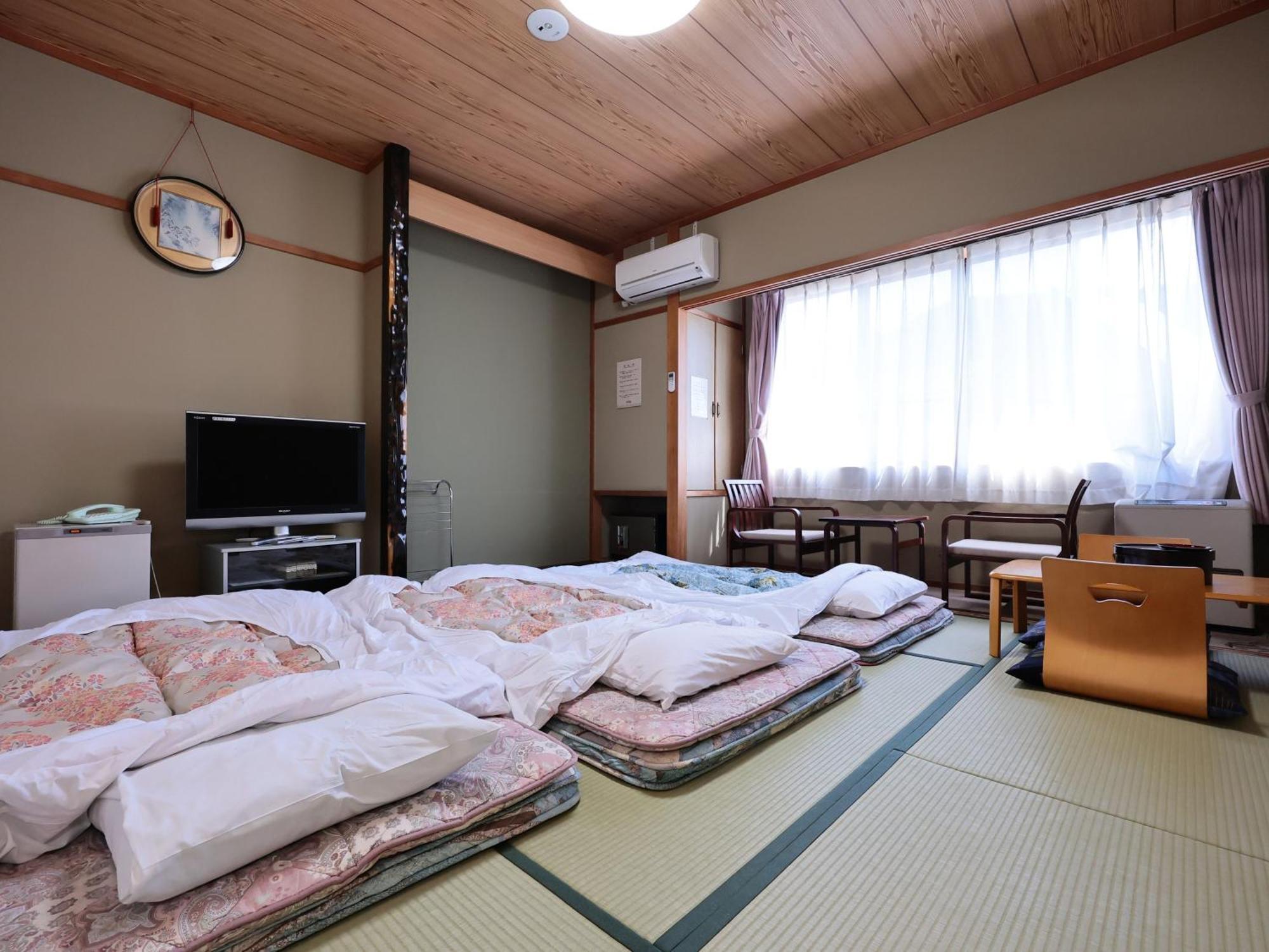 Hotel Oyado Hachibei Takayama  Esterno foto
