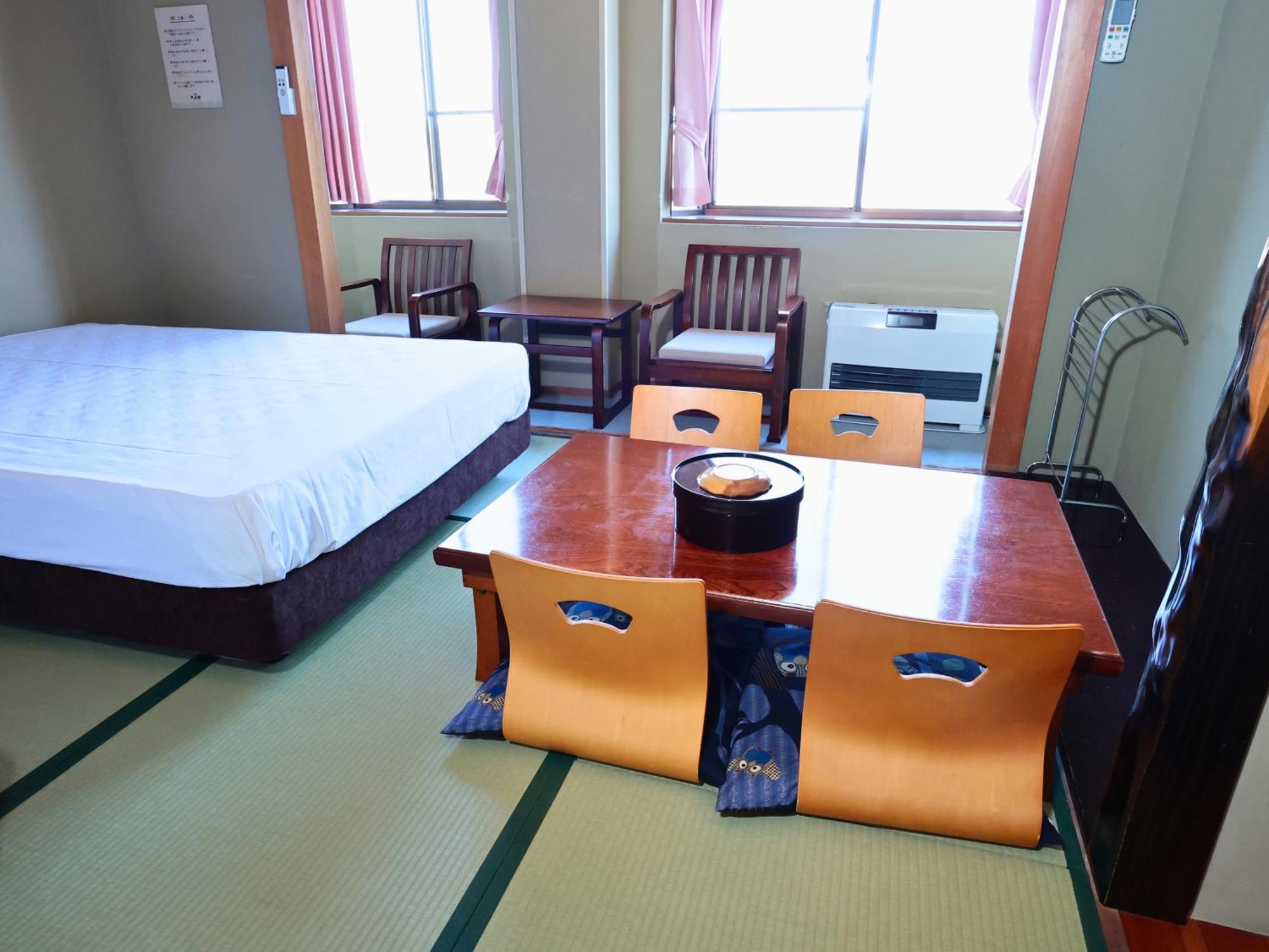 Hotel Oyado Hachibei Takayama  Esterno foto